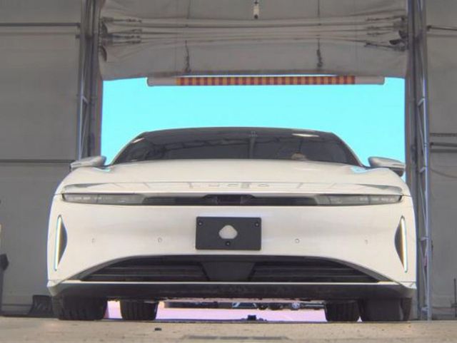 2024 Lucid Air Grand Touring AWD - 23028106 - 3