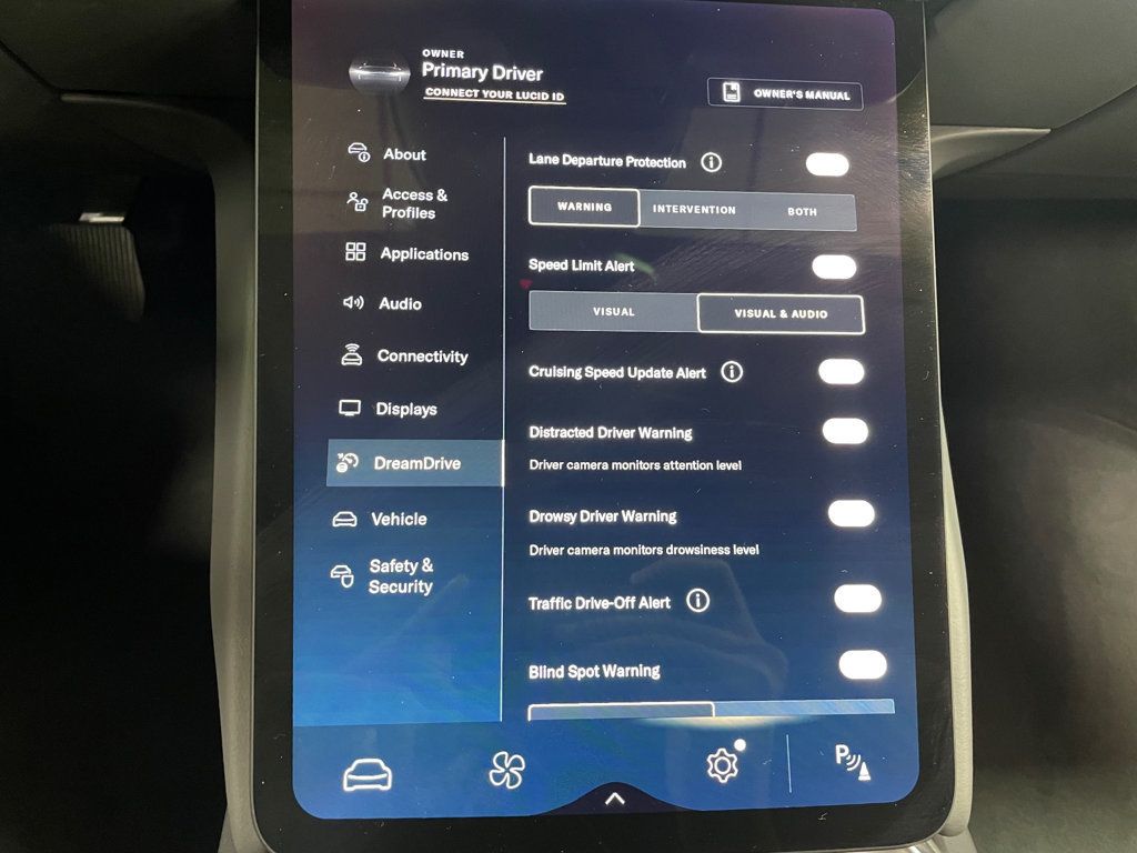 2024 Lucid Air Pure RWD - 23095557 - 37