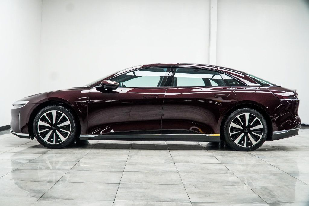 Lucid Air photo 12