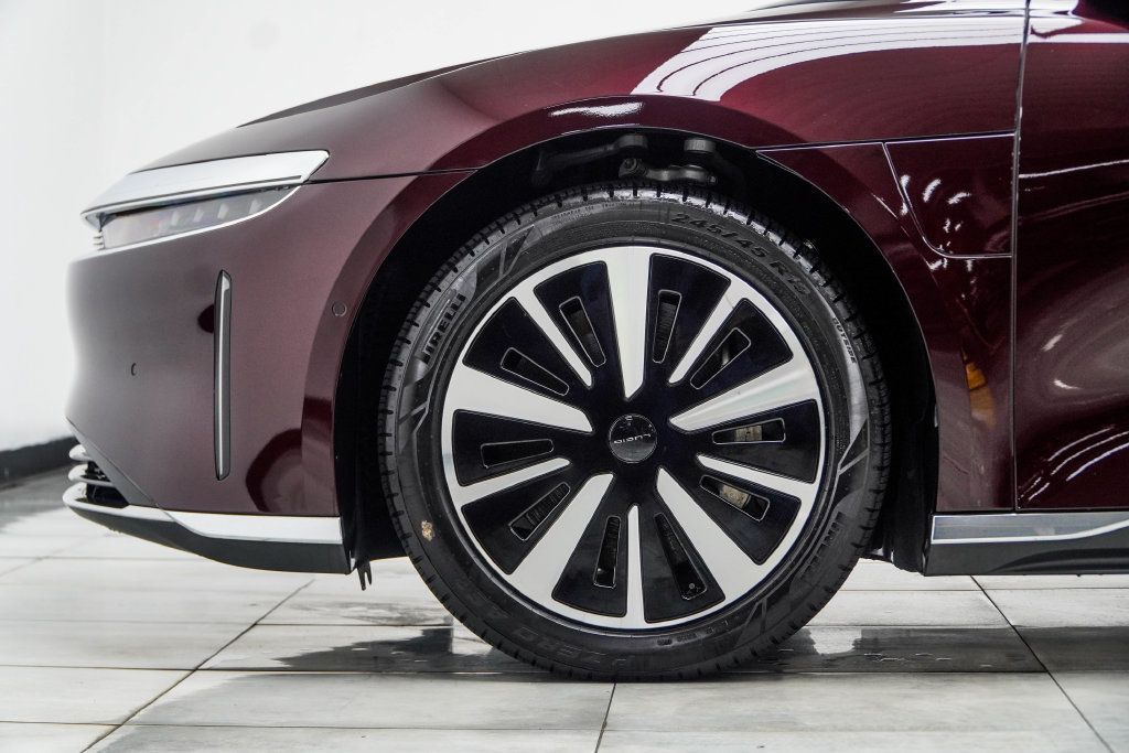 Lucid Air photo 13