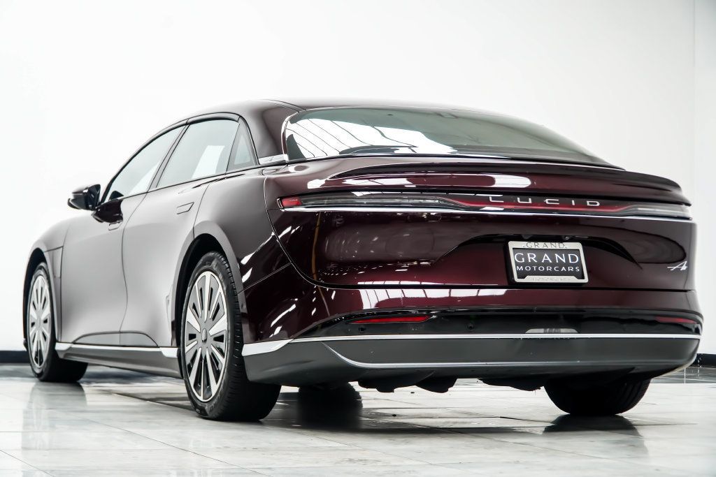 Lucid Air photo 15