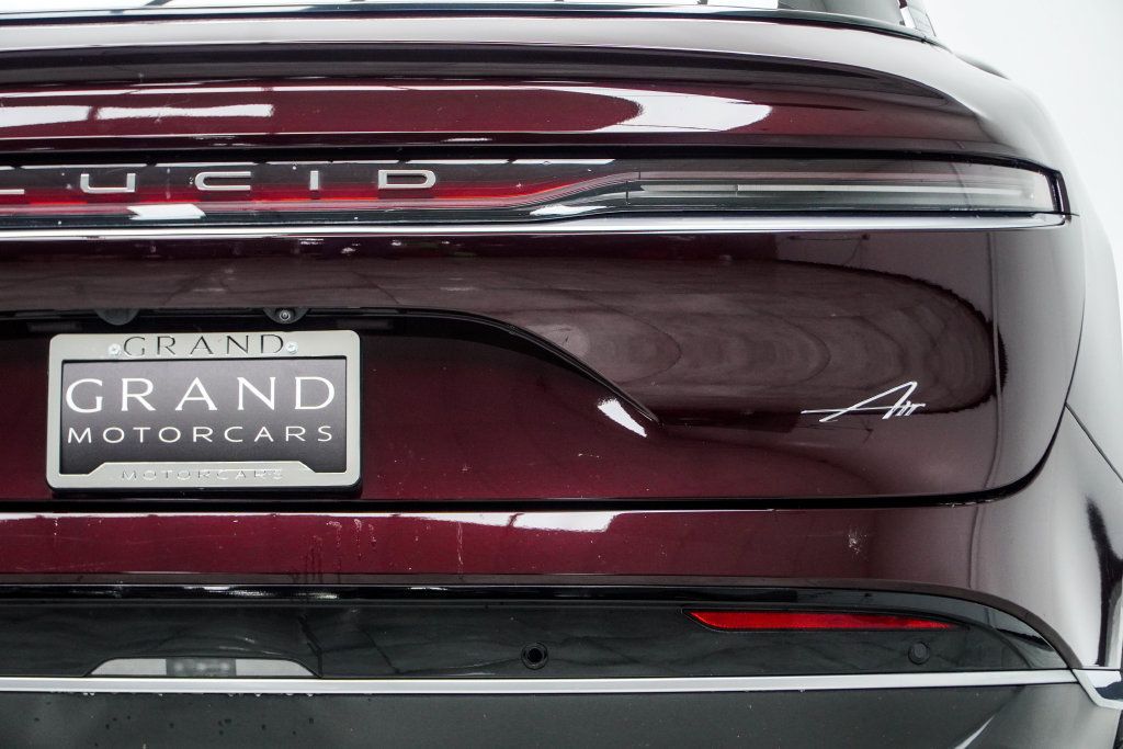 Lucid Air photo 18