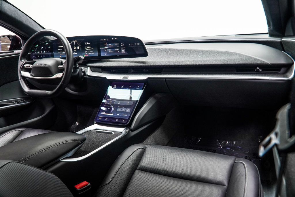 Lucid Air photo 25
