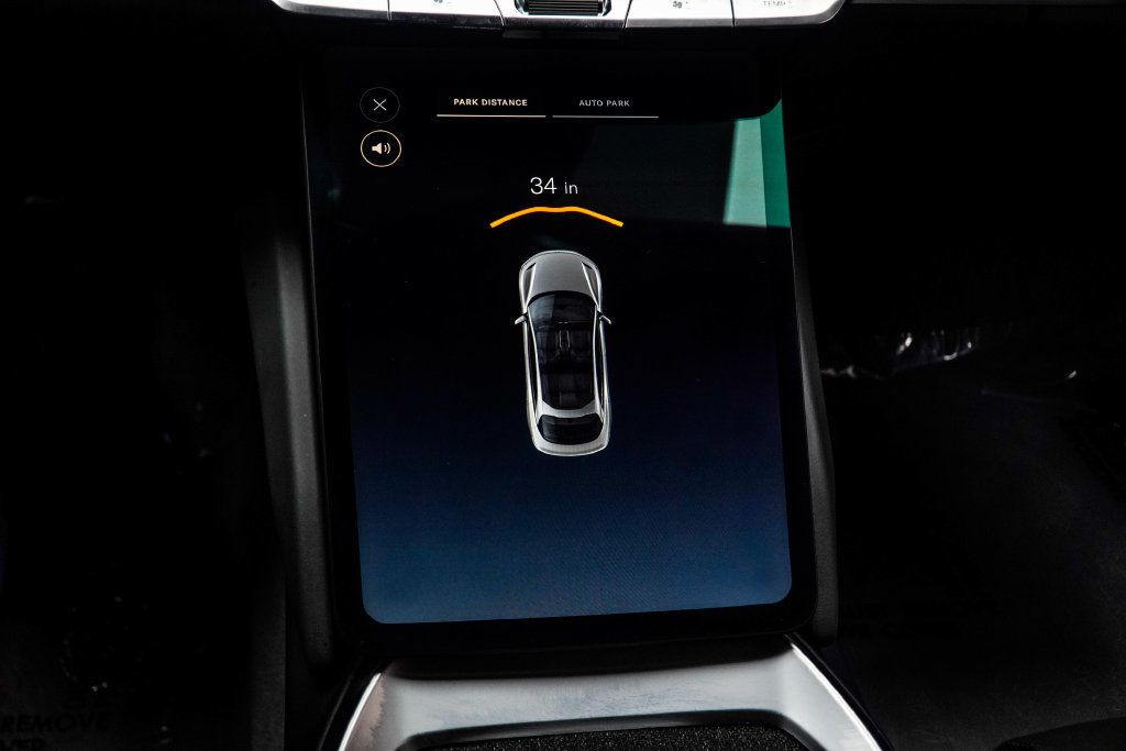 Lucid Air photo 32