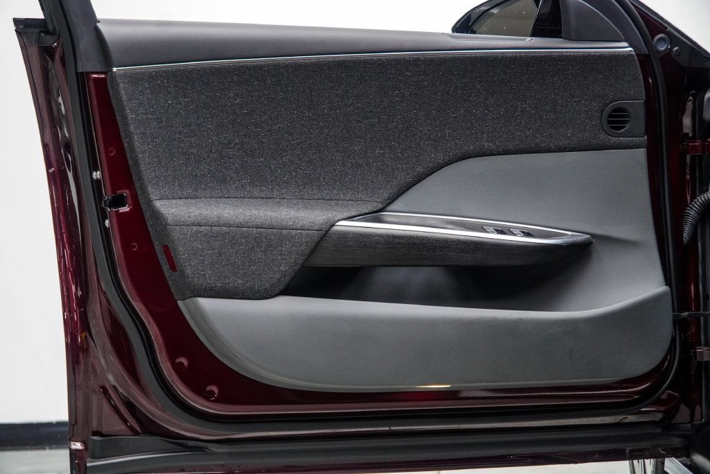 Lucid Air photo 36