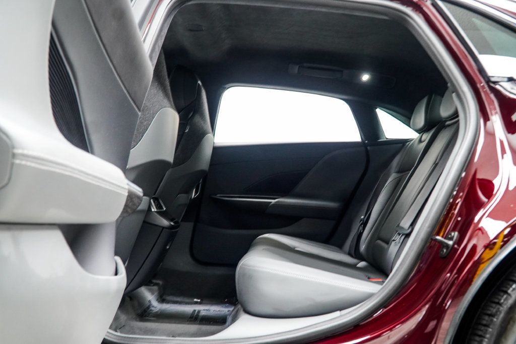 Lucid Air photo 40