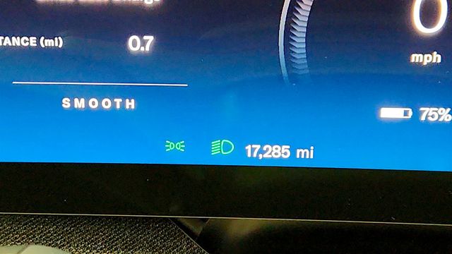 2024 Lucid Air Pure w/ 19'' Aero Range Wheels, 419+ Mile EPA Range - 23004693 - 13