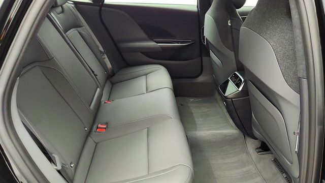 2024 Lucid Air Pure w/ 19'' Aero Range Wheels, 419+ Mile EPA Range - 23004693 - 22