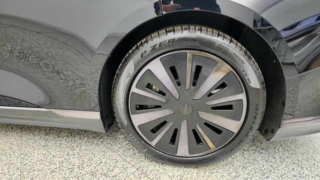 2024 Lucid Air Pure w/ 19'' Aero Range Wheels, 419+ Mile EPA Range - 23004693 - 8