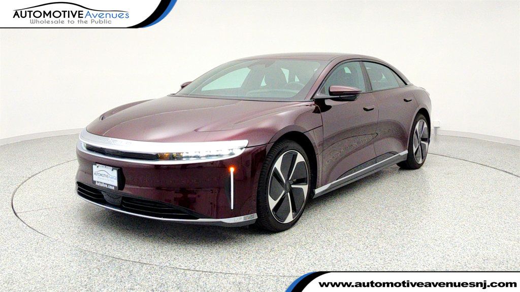 2024 Lucid Air Pure with 20'' Aero Lite Wheels (420-Mile Range) - 22958783 | Video 1