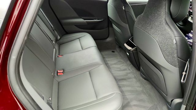 2024 Lucid Air Pure with 20'' Aero Lite Wheels (420-Mile Range) - 22958783 - 23