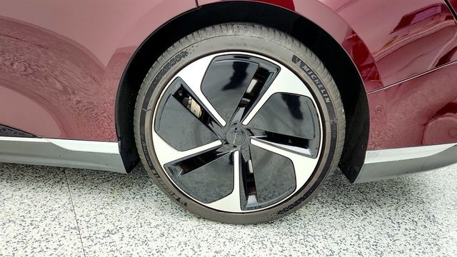 2024 Lucid Air Pure with 20'' Aero Lite Wheels (420-Mile Range) - 22958783 - 8