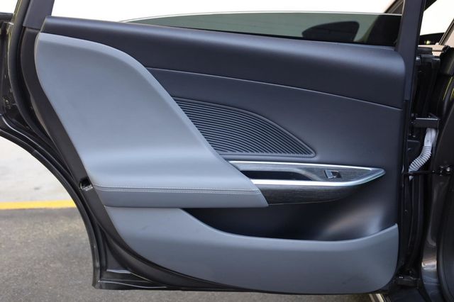 2024 Lucid Air Touring - 23018618 - 19