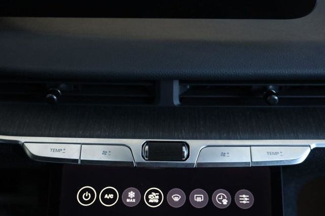 2024 Lucid Air Touring - 23080715 - 40