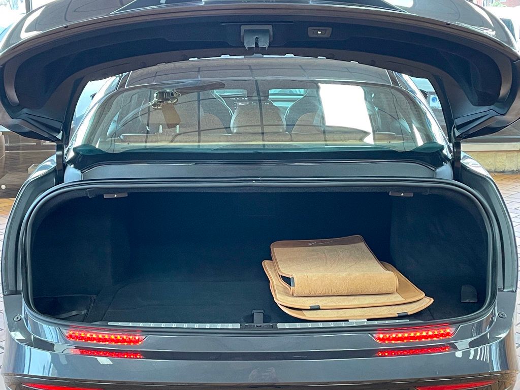 2024 Lucid Air Touring AWD - 22989560 - 19