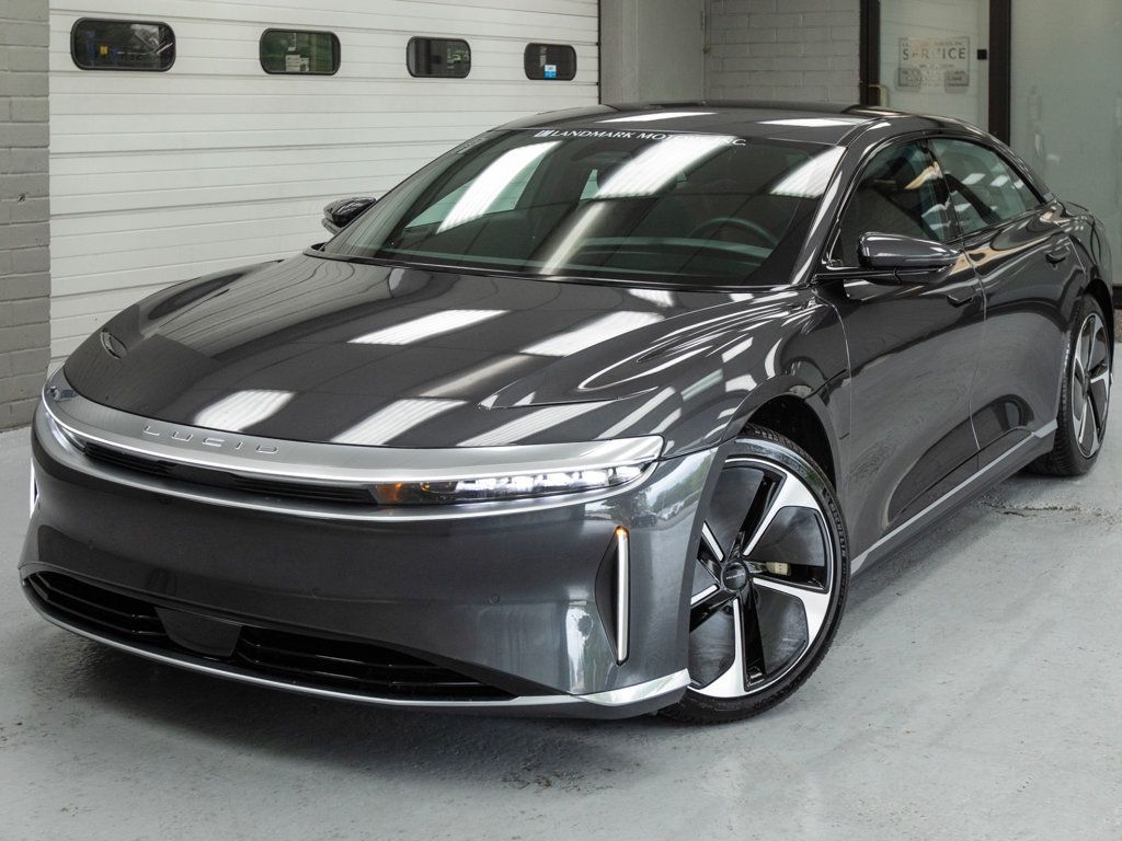 Lucid Air photo 11