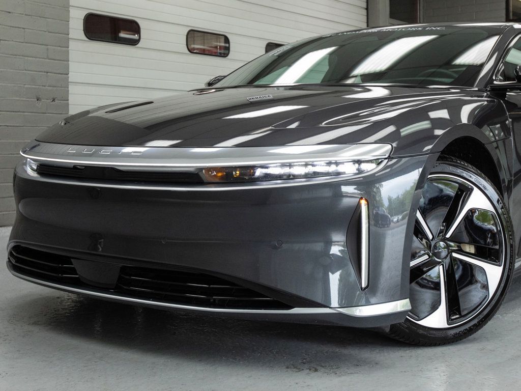 Lucid Air photo 13