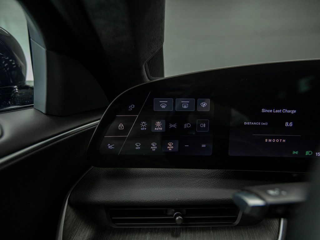Lucid Air photo 17