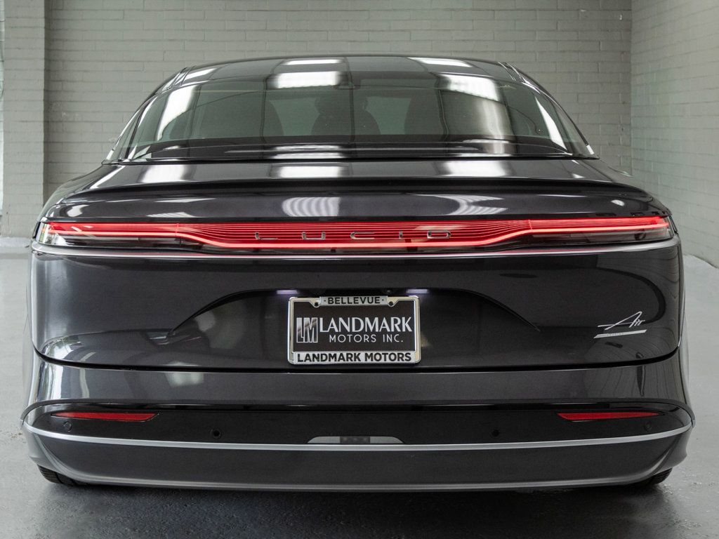 Lucid Air photo 30