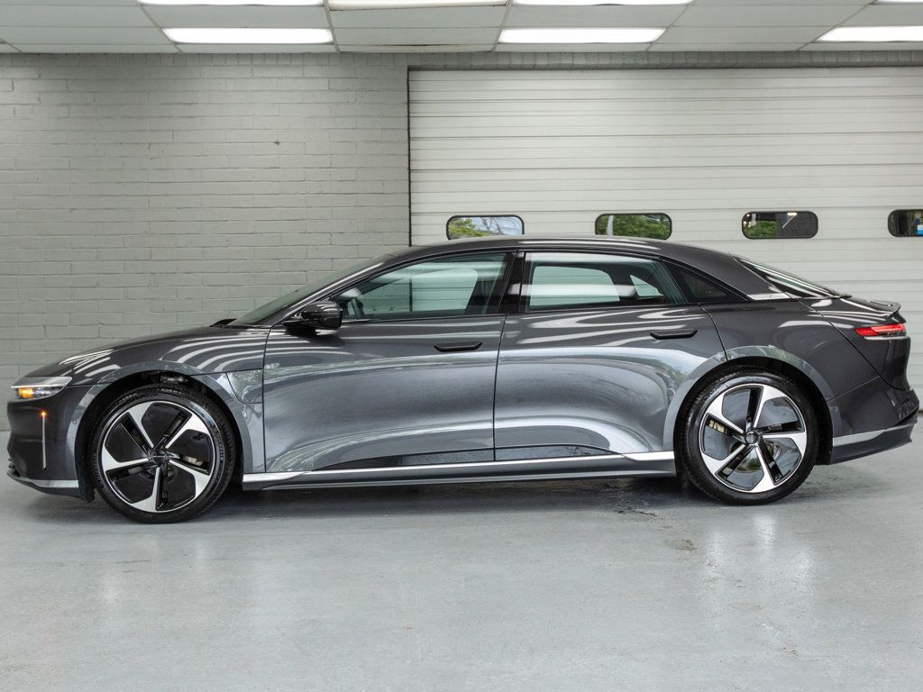 Lucid Air photo 4