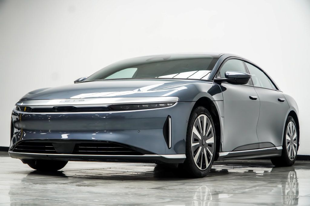 Lucid Air photo 12