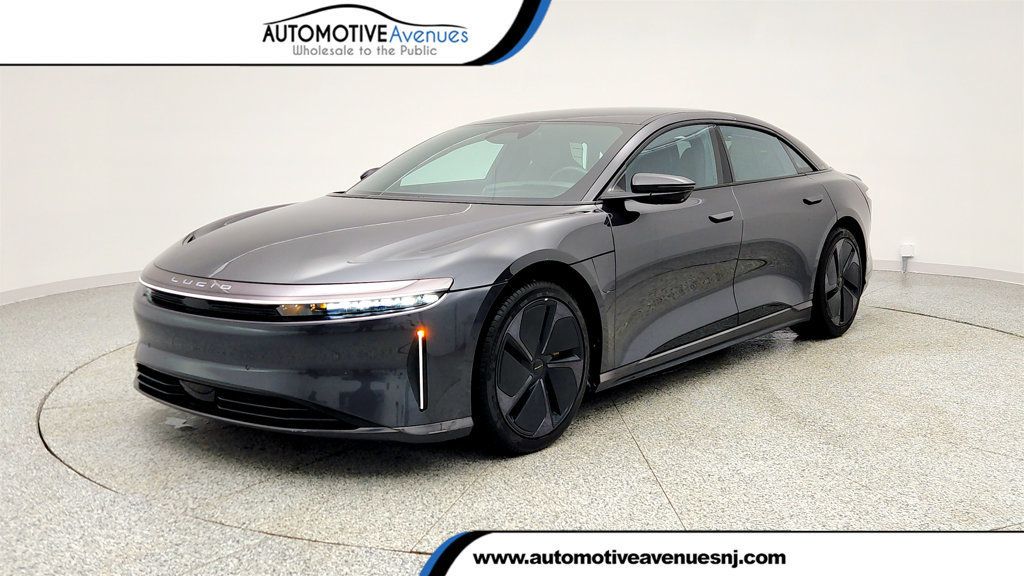 2024 Lucid Air Touring AWD with 20'' Aero Lite Wheels (325-mile range) - 22980183 | Video 1