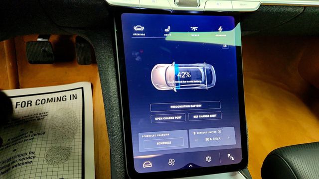 2024 Lucid Air Touring AWD with 20'' Aero Lite Wheels (325-mile range) - 22980183 - 16