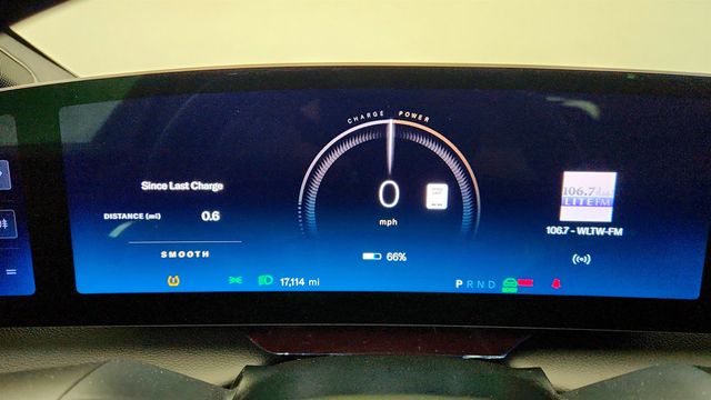 2024 Lucid Air Touring AWD with 20'' Wheels (620-horsepower, 406-mile range) - 22986942 - 12