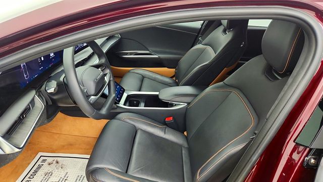 2024 Lucid Air Touring AWD with 20'' Wheels (620-horsepower, 406-mile range) - 22986942 - 17