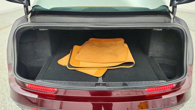 2024 Lucid Air Touring AWD with 20'' Wheels (620-horsepower, 406-mile range) - 22986942 - 19