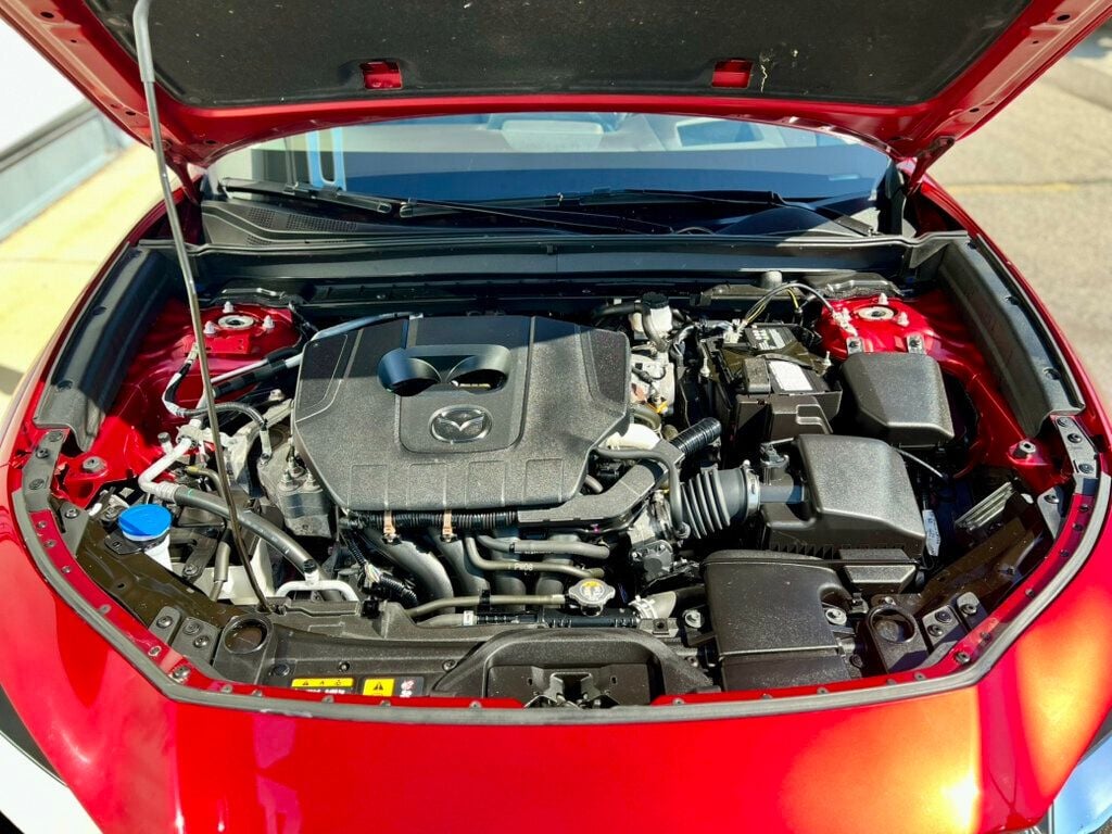 2024 Mazda CX-30 2.5 S Premium photo 8