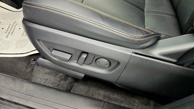 2024 Mazda CX-90 3.3 Turbo Preferred Plus AWD with Digital Rearview Mirror - 22958999 - 11