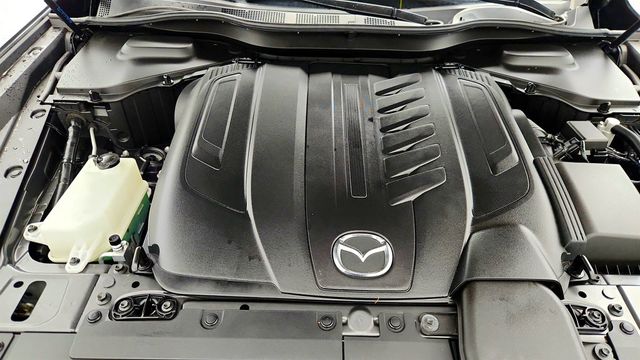 2024 Mazda CX-90 3.3 Turbo Preferred Plus AWD with Digital Rearview Mirror - 22958999 - 27