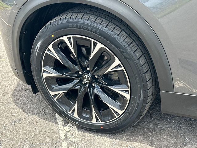 2024 Mazda CX-90 PHEV Premium AWD - 23030829 - 11