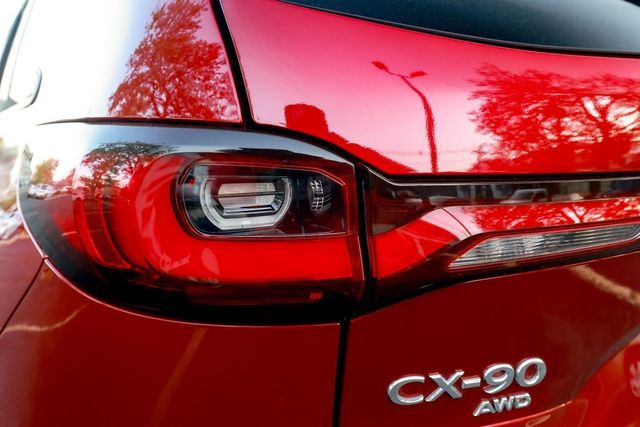 2024 Mazda CX-90 PHEV Premium AWD - 23015830 - 18