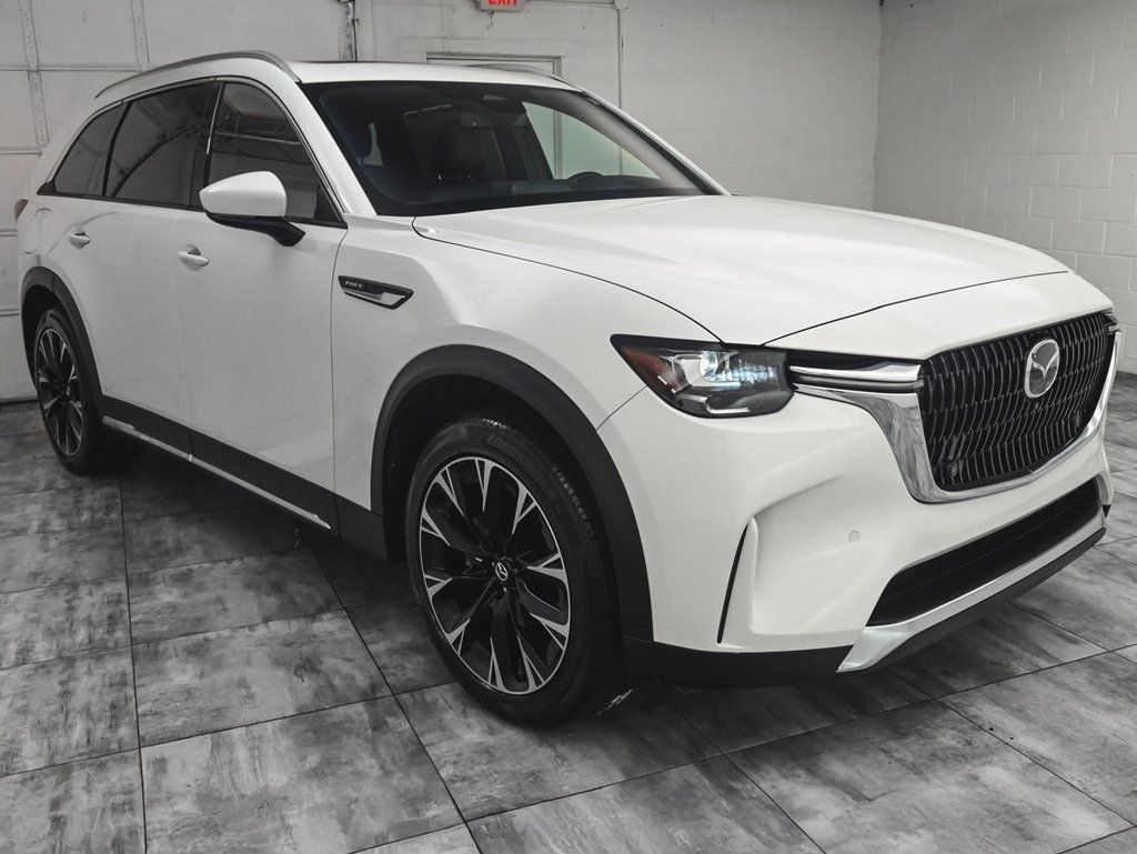 2024 Mazda CX-90 Premium Plus photo 3
