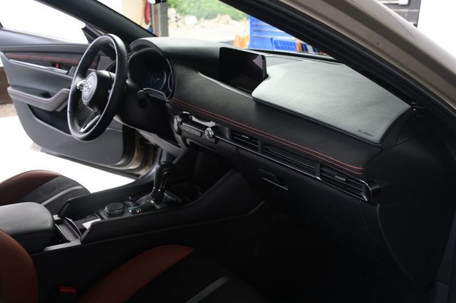 2024 Mazda Mazda3 Hatchback 2.5 Carbon Turbo Automatic AWD - 23038183 - 26