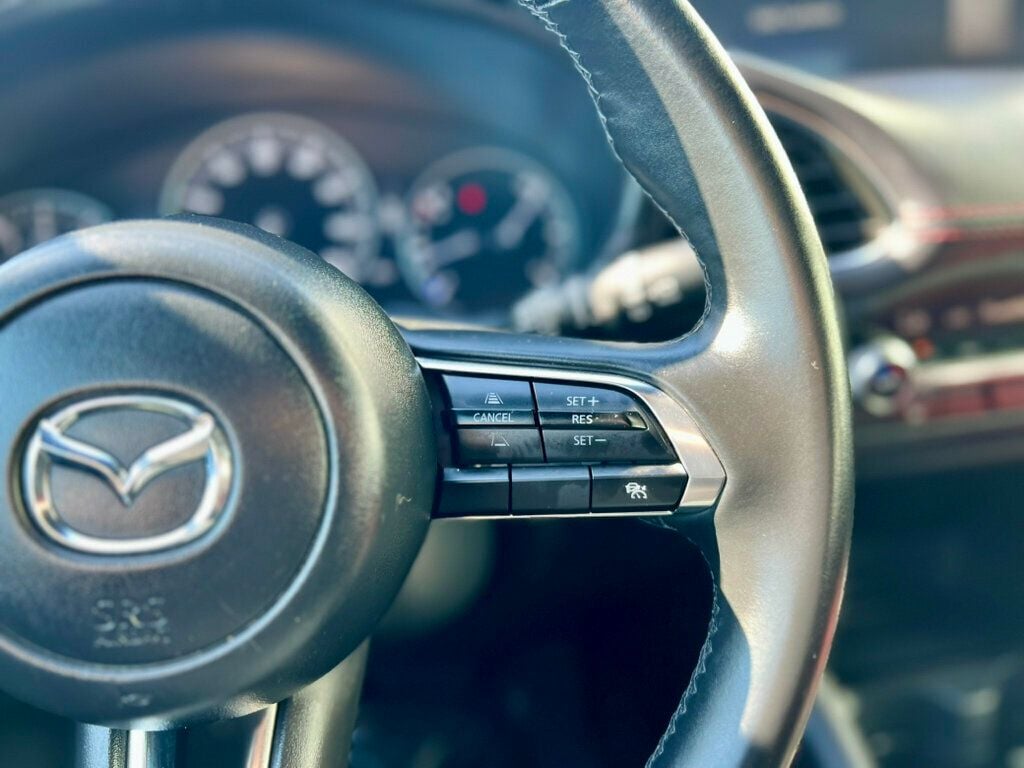 2024 Mazda Mazda3 Hatchback 2.5 Carbon Sedan photo 16