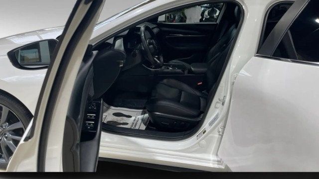 2024 Mazda Mazda3 Hatchback 2.5 S Preferred Automatic FWD - 22974760 - 9