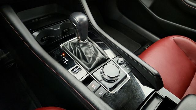 2024 Mazda Mazda3 Sedan 2.5 S Carbon Edition AWD - 22947540 - 16