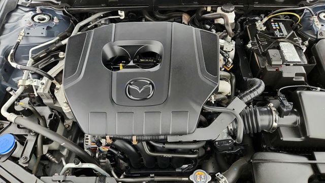 2024 Mazda Mazda3 Sedan 2.5 S Carbon Edition AWD - 22947540 - 26