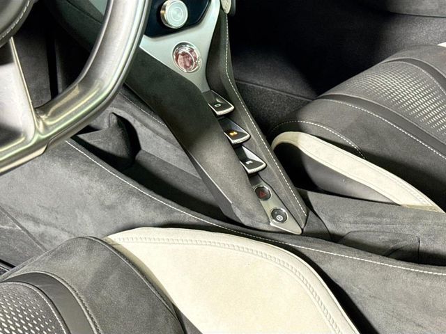 2024 McLaren 750S Coupe - 23042656 - 13