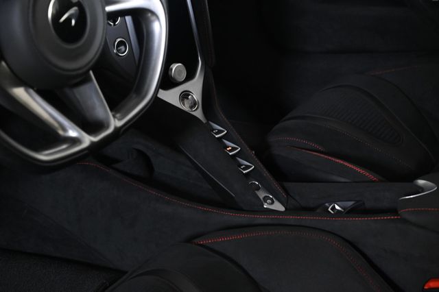 2024 McLaren 750S Spider - 22960906 - 13