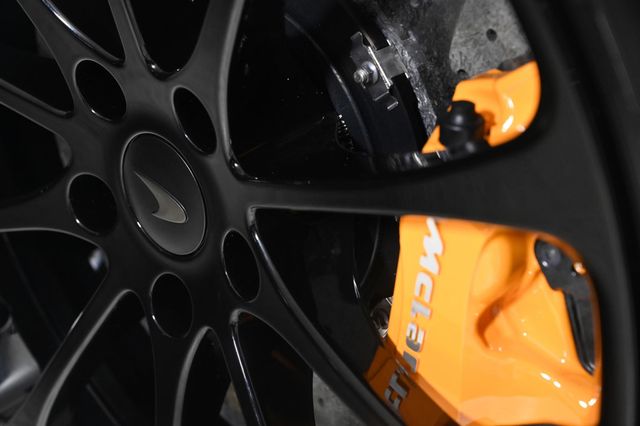 2024 McLaren Artura Performance Coupe - 22954903 - 19