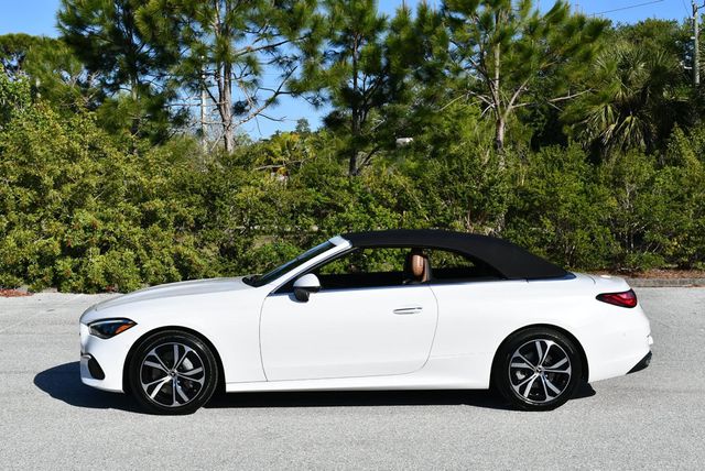 2024 Mercedes-Benz CLE CLE 300 4MATIC Cabriolet W/Navigation - 23012589 - 32