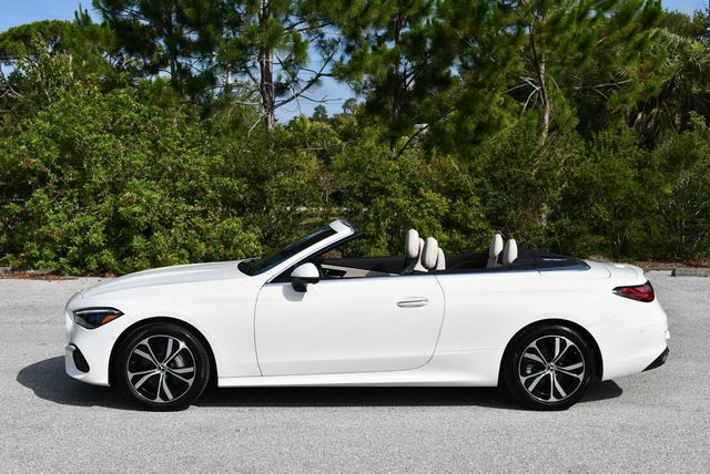 2024 Mercedes-Benz CLE CLE 300 4MATIC Cabriolet W/Navigation & 18 Miles - 23039984 - 30
