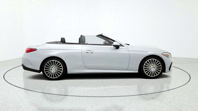 2024 Mercedes-Benz CLE CLE 300 4MATIC w/ AMG Line, Nappa Leather & Ventilated Seats - 23094143 - 3