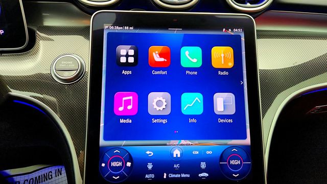 2024 Mercedes-Benz CLE CLE 450 4MATIC Cabriolet, Pinnacle w/ Driver Assistance Package - 22975070 - 18