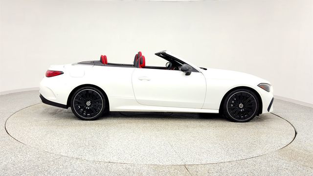 2024 Mercedes-Benz CLE CLE 450 4MATIC Cabriolet, Pinnacle w/ Driver Assistance Package - 22975070 - 3