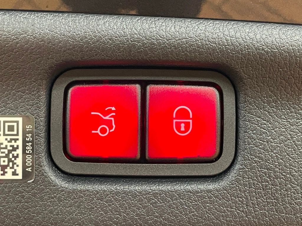 2024 Mercedes-Benz C-Class AMG C 63 S E Performance Sedan - 22963017 - 33